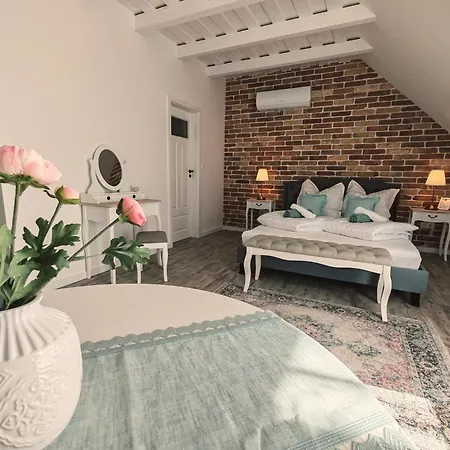 Elisoria Superiors Pensión Cserszegtomaj