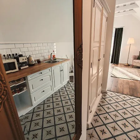 Elisoria Superiors Guest house